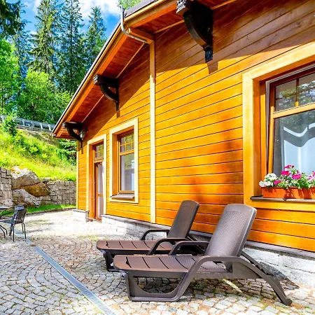 Jozefina - Mini & Family Fun