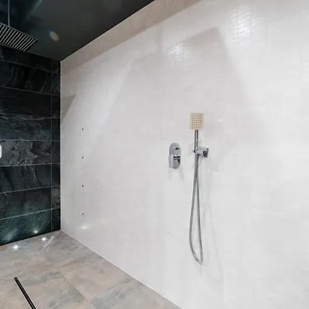 Jozefina - Mini & Family Fun