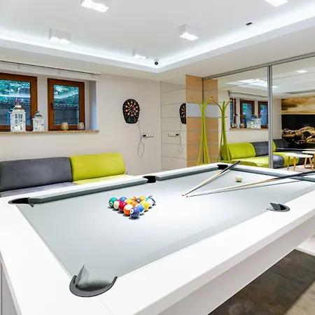 Jozefina - Mini & Family Fun